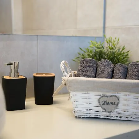 Platon Apartment