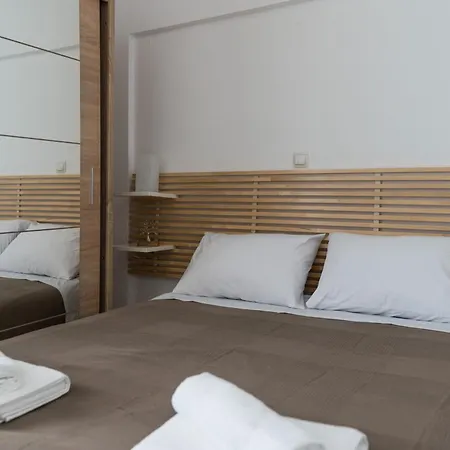 Platon Ликсури